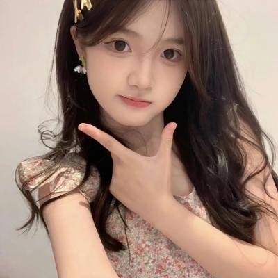 隔楼女孩:我们之间的层距